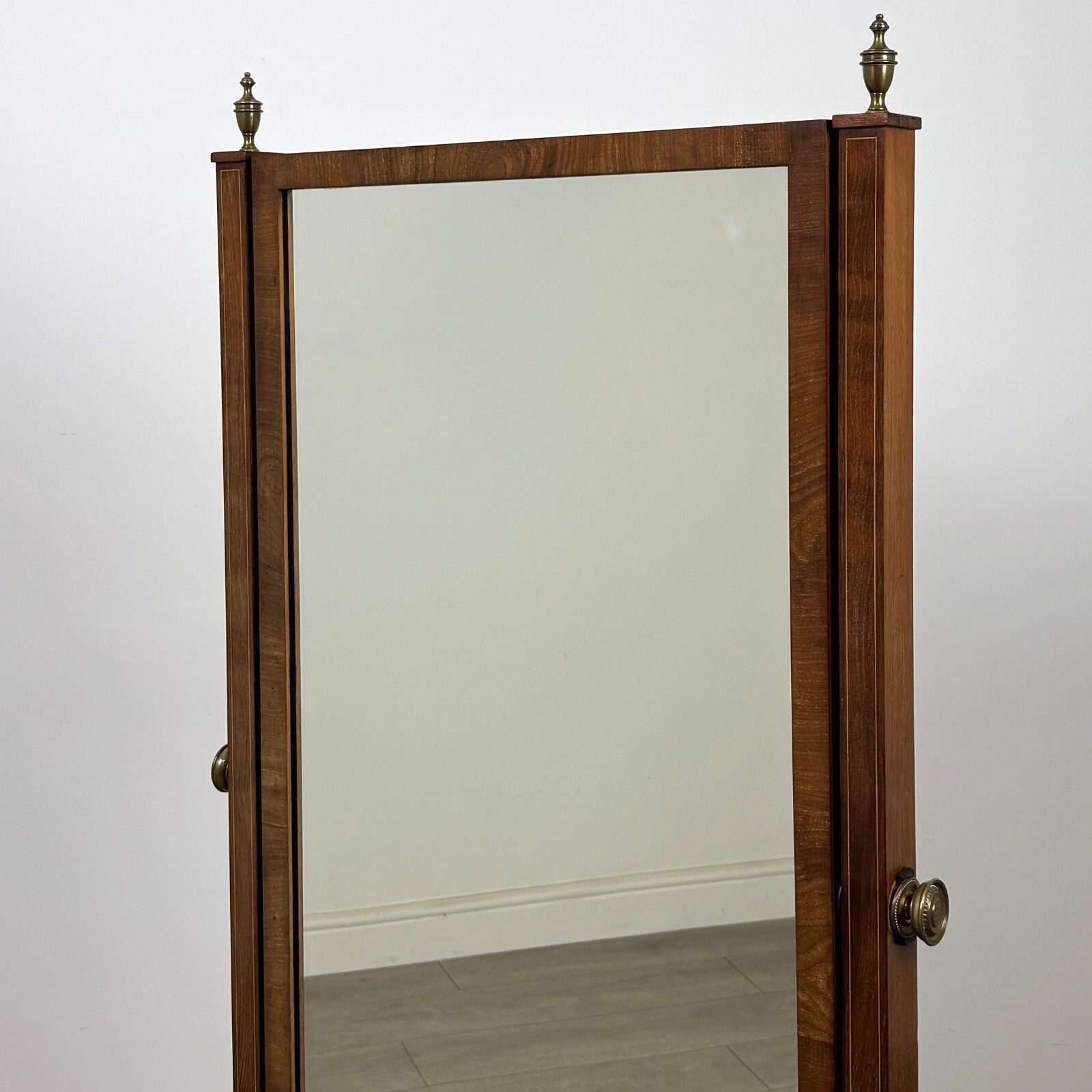 1250.0 Antique 20th Century Edwardian Cheval Mirror In Mahogany photo