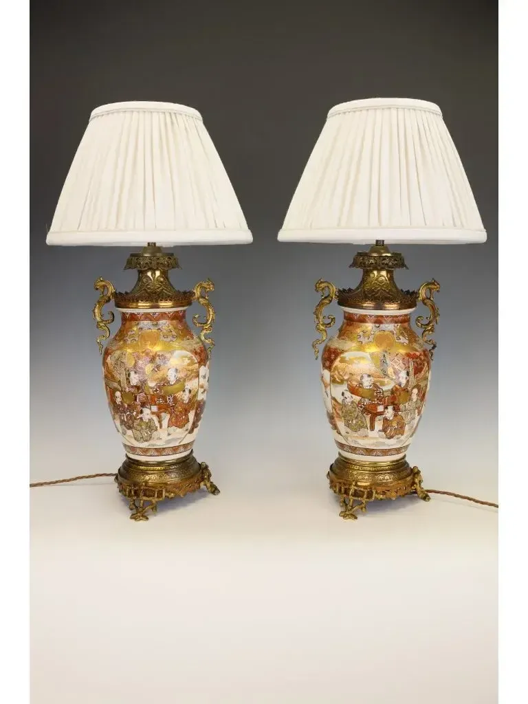 Pair Of Large 19th Century Japanese Satsuma Table Lamps – Grand Gilt Bronze Ormolu Mounts photo vintage