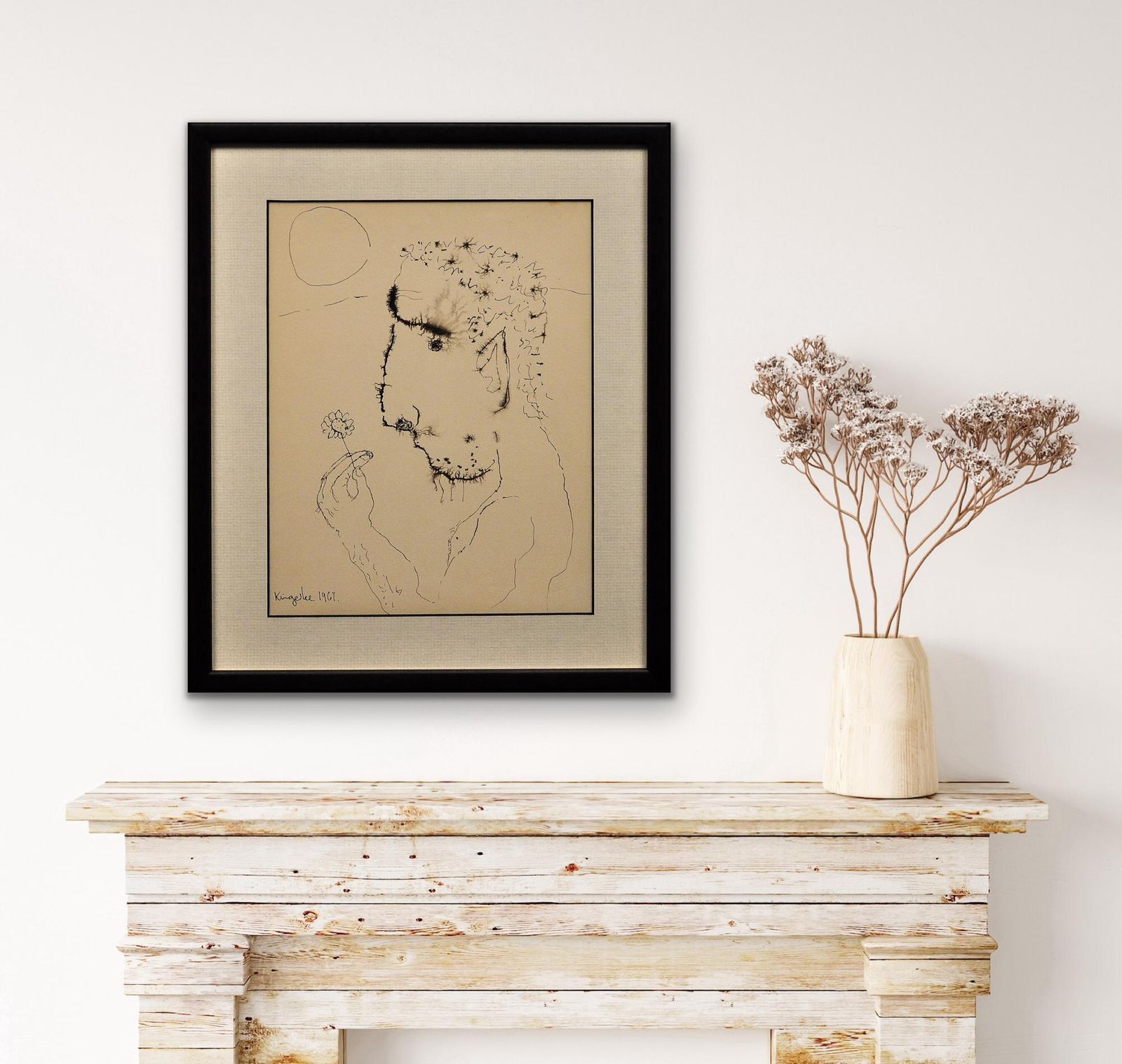 photo furniture John Kingerlee, geb. 1936. Iers. John, A Self Portrait. Ingelijste moderne Britse mid-century tekening in inkt op papier, Flower Power, gedateerd 1967.