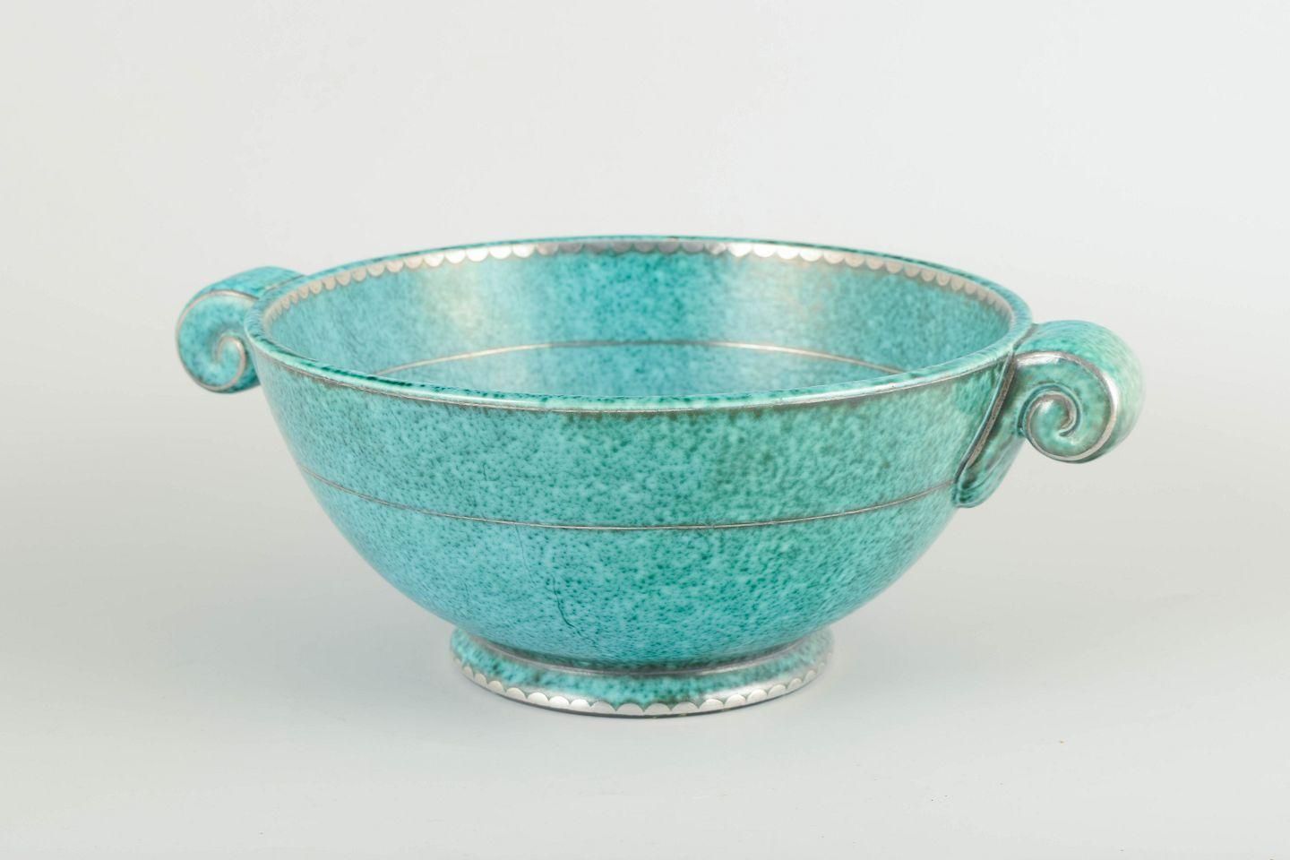 Bol Art déco Wilhelm Kåge pour Gustavsberg, série Argenta, années 1940. photo furniture