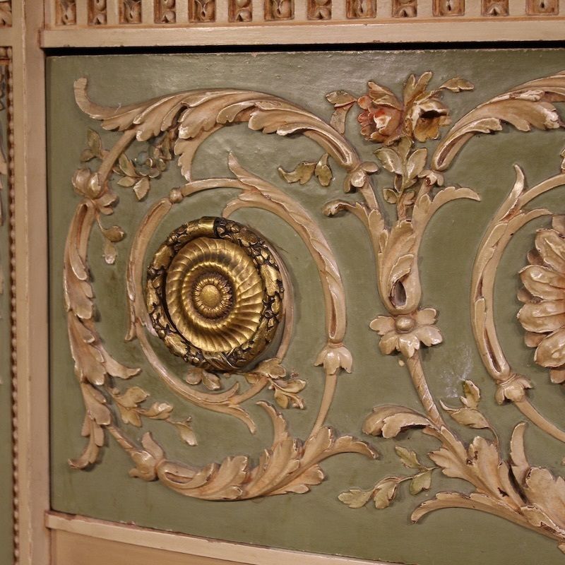 8200.0 Commode demi-lune de style Bonzanigo, Louis XVI, XXe siècle, Italie photo