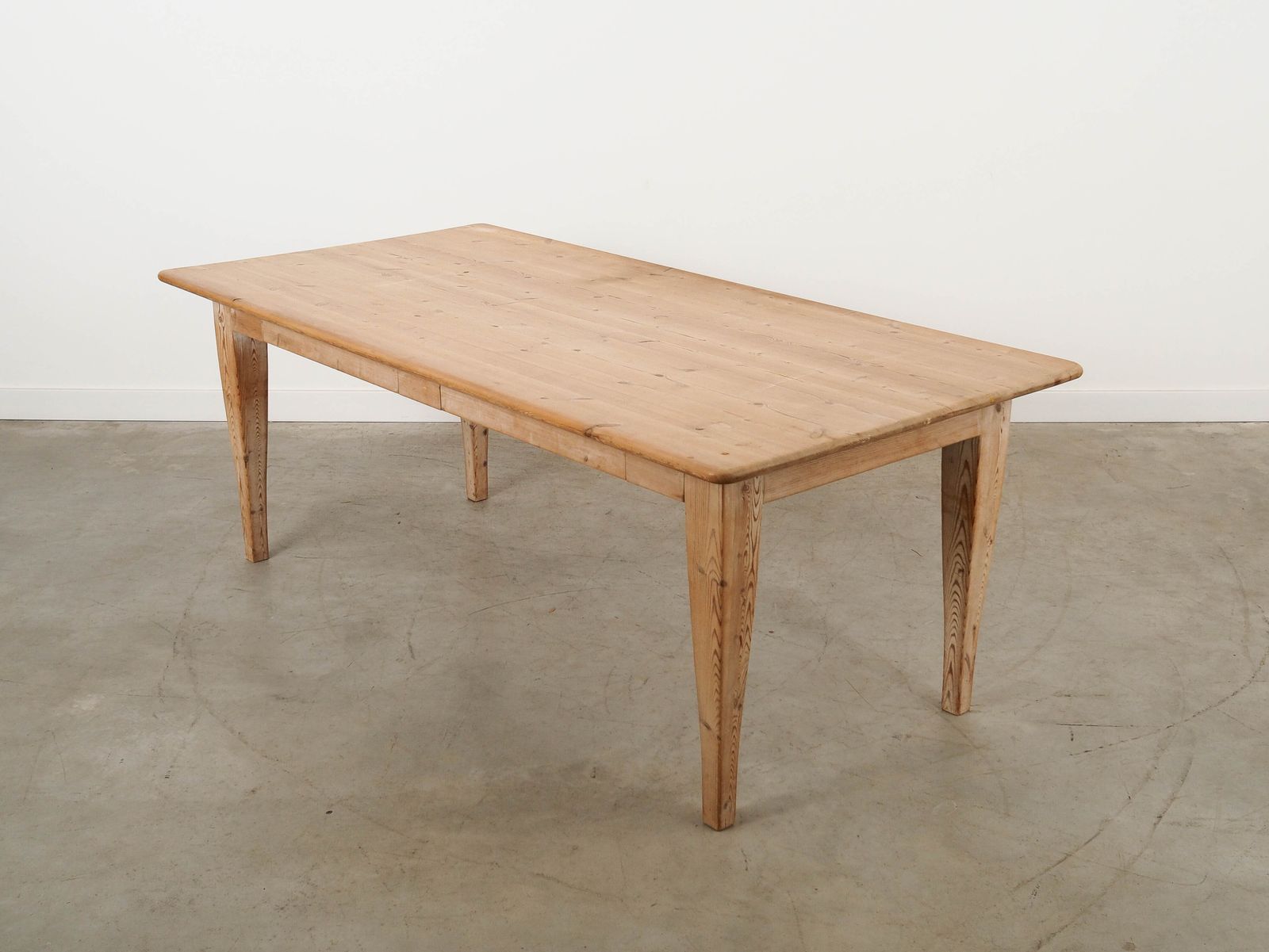 Grenen tafel, Deens design, jaren 1990, gemaakt in Denemarken. photo vinterior