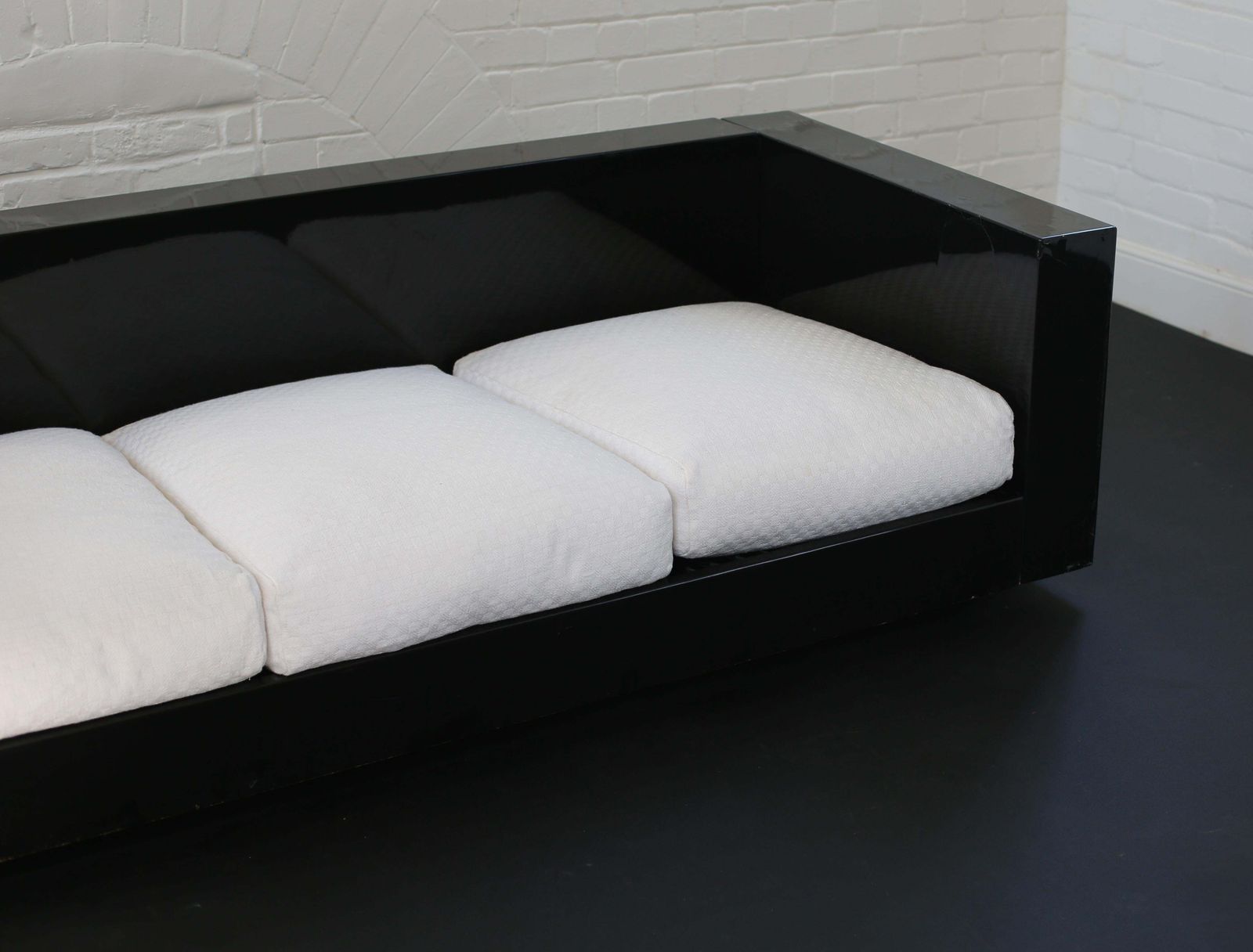 Massimo And Lella Vignelli For Poltronova 'Saratoga' Three Seater Sofa photo for sale