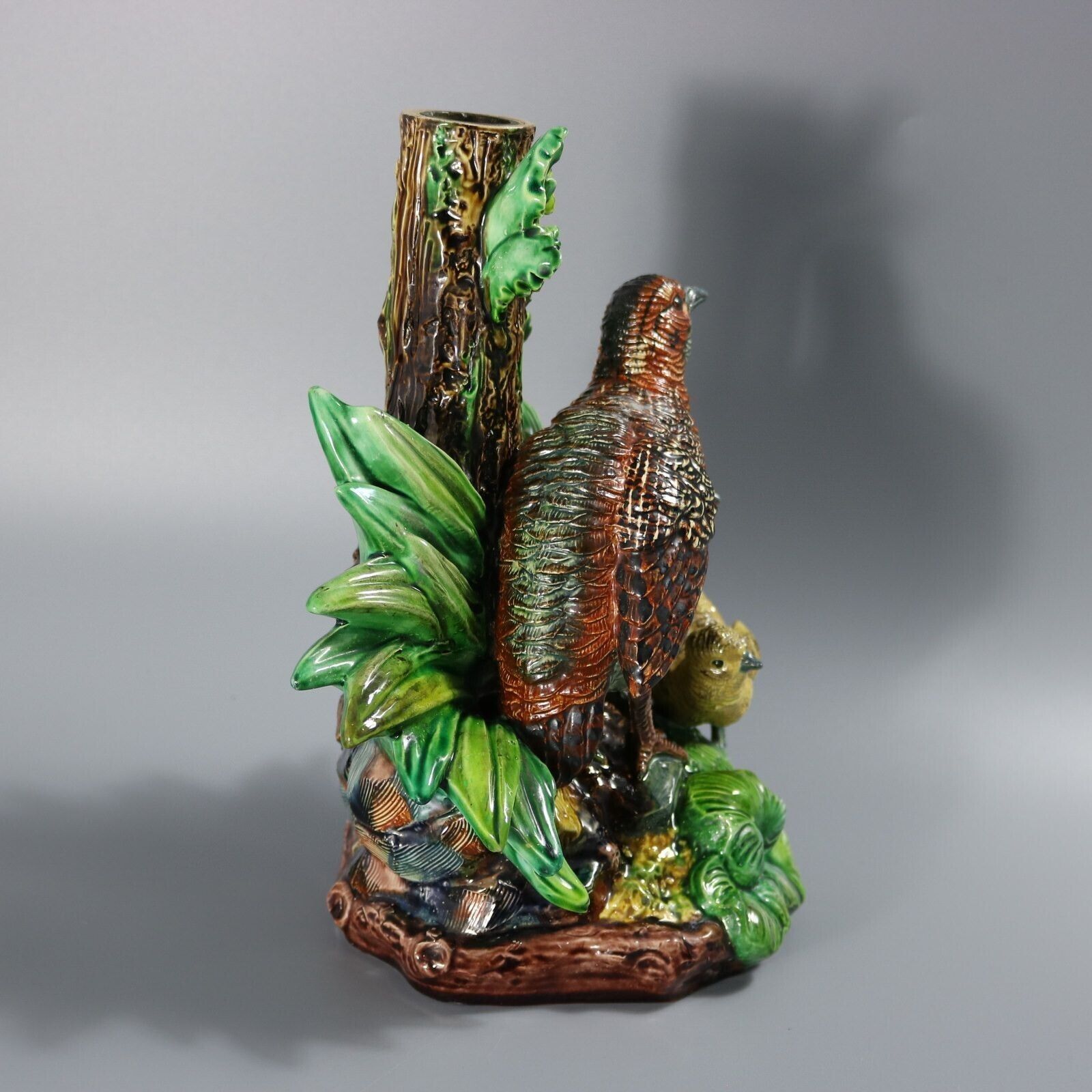 Hugo Lonitz Majolica Patrijs met Kuikens Kandelaarbasis photo buy
