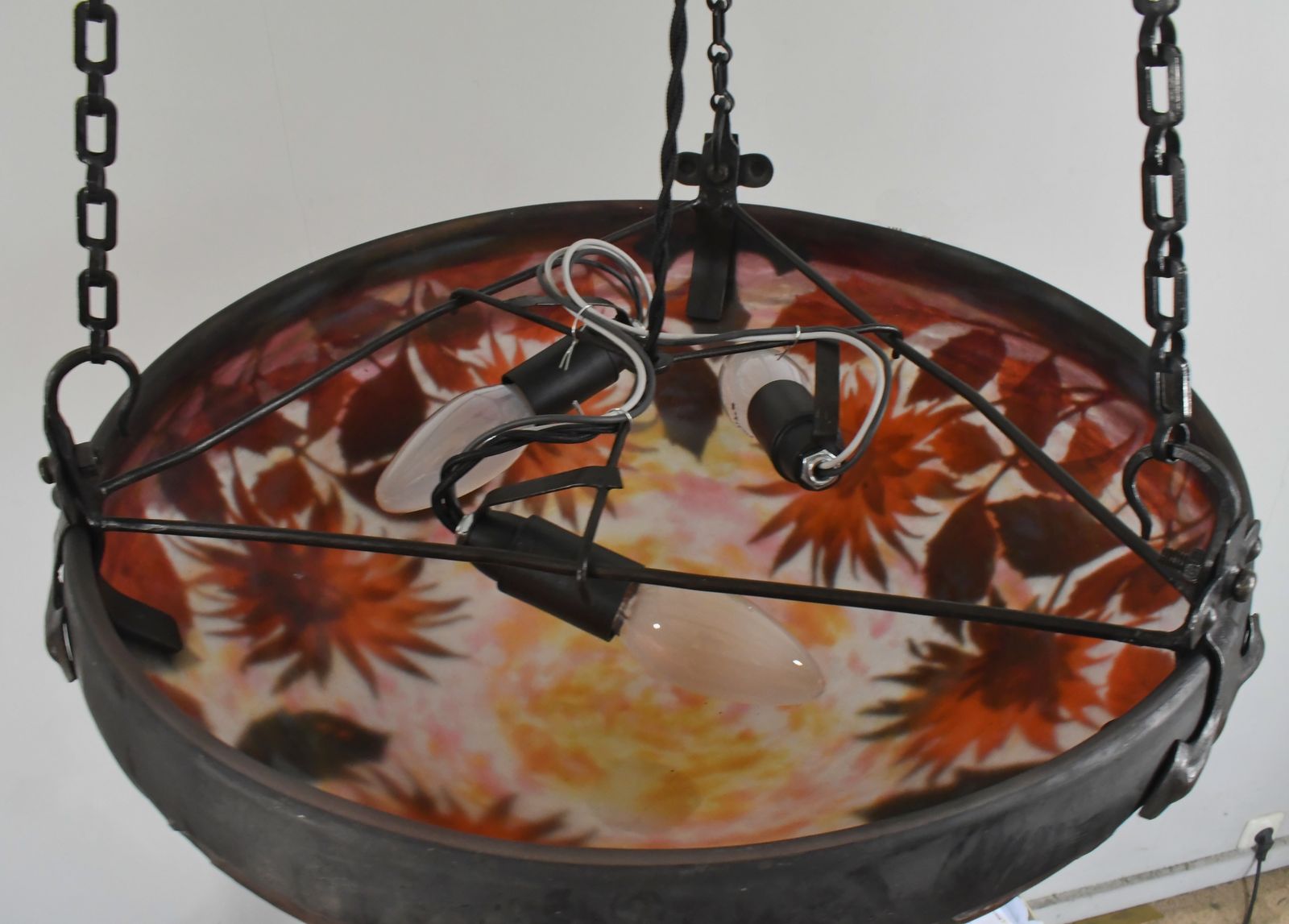 photo vinterior A French Art Deco Pendant Light By Daum & Majorelle 1925 France
