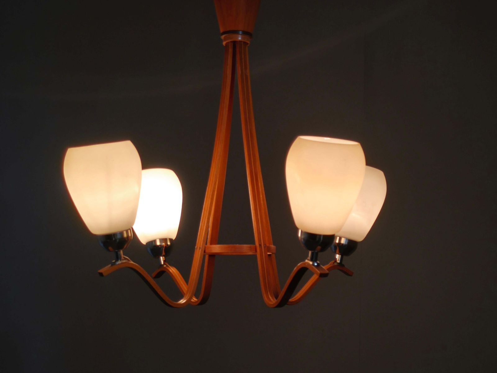 photo vinterior Paire de lustres mid-century modern en bois et verre par Dřevo Humpolec, Tchécoslovaquie
