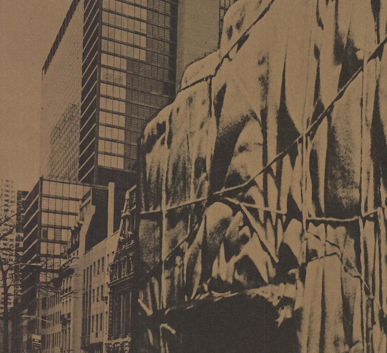 Affiche offset Christo Museum of Modern Art Wrapped 1968 photo for sale