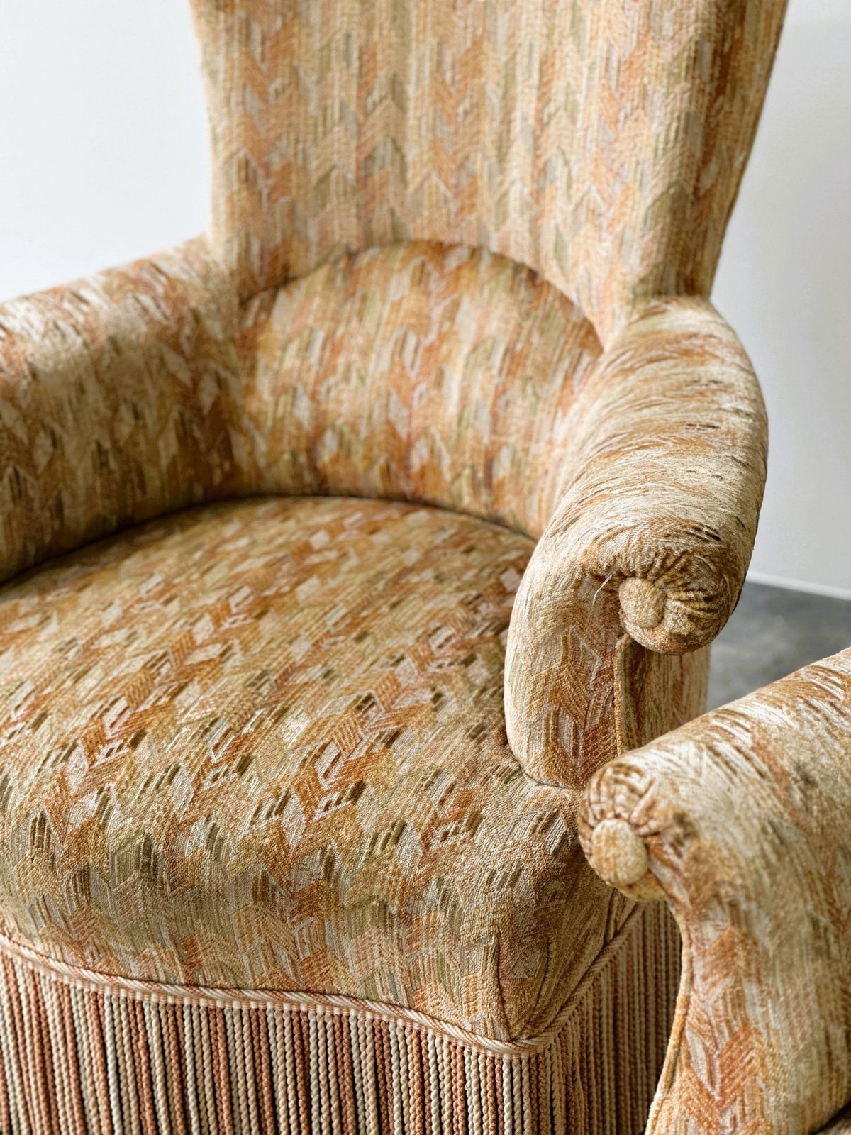 Stel sculptural Hollywood Regency fauteuils met franjerok, jaren 1970 photo buy