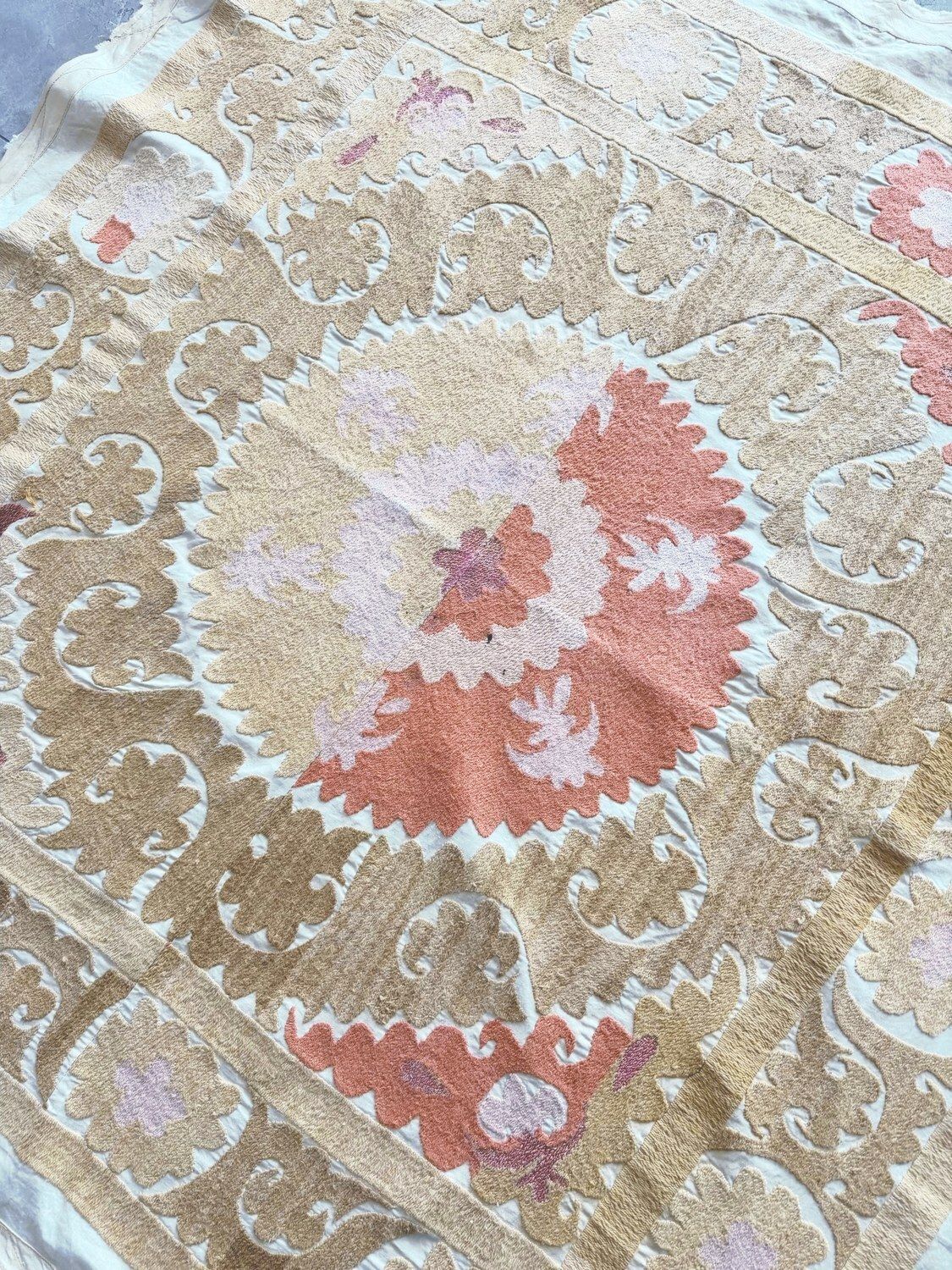 Nappe suzani beige neutre, 115 x 120 cm photo 194.0