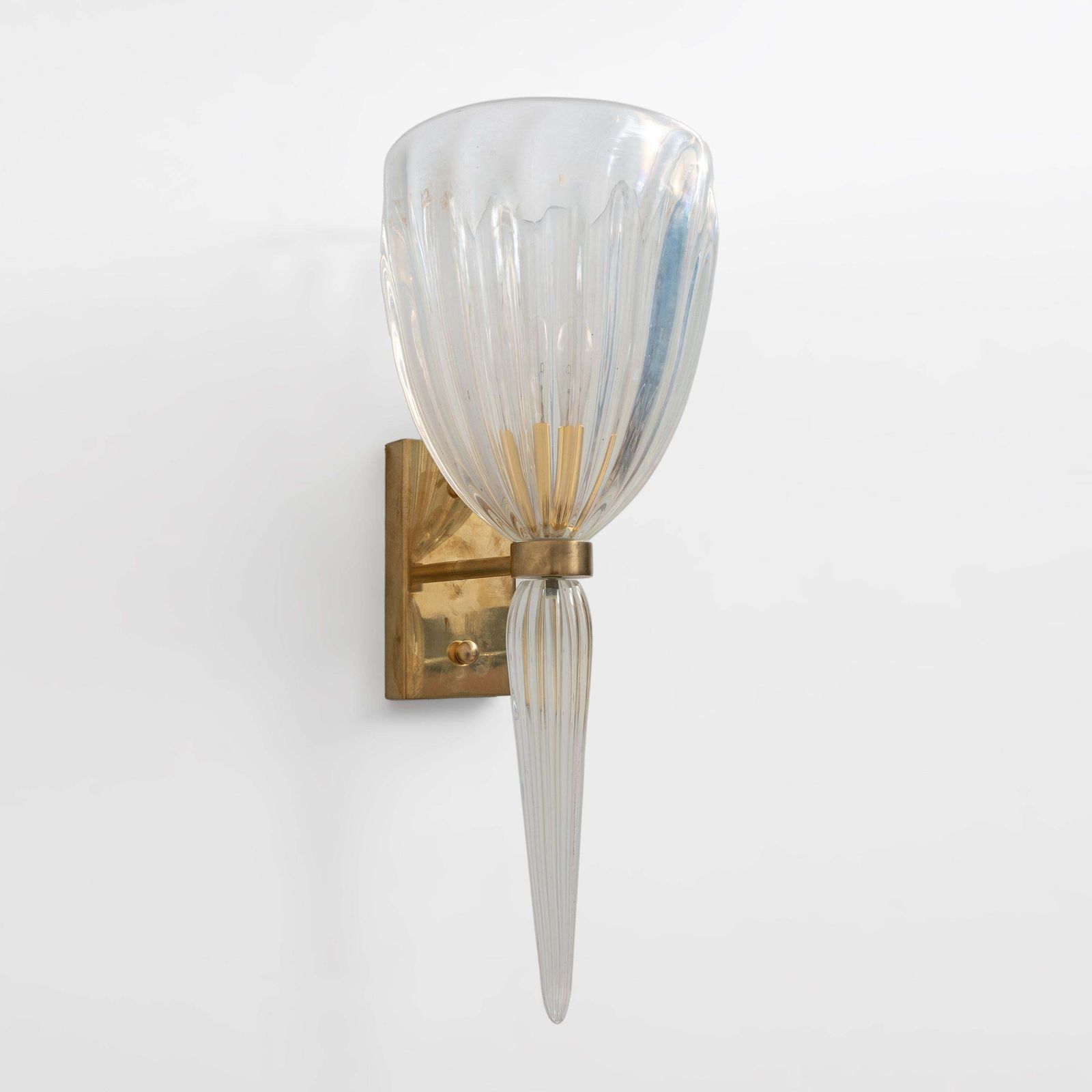 Paar Italiaanse Murano-wandlampen van iriserend glas en messing photo furniture