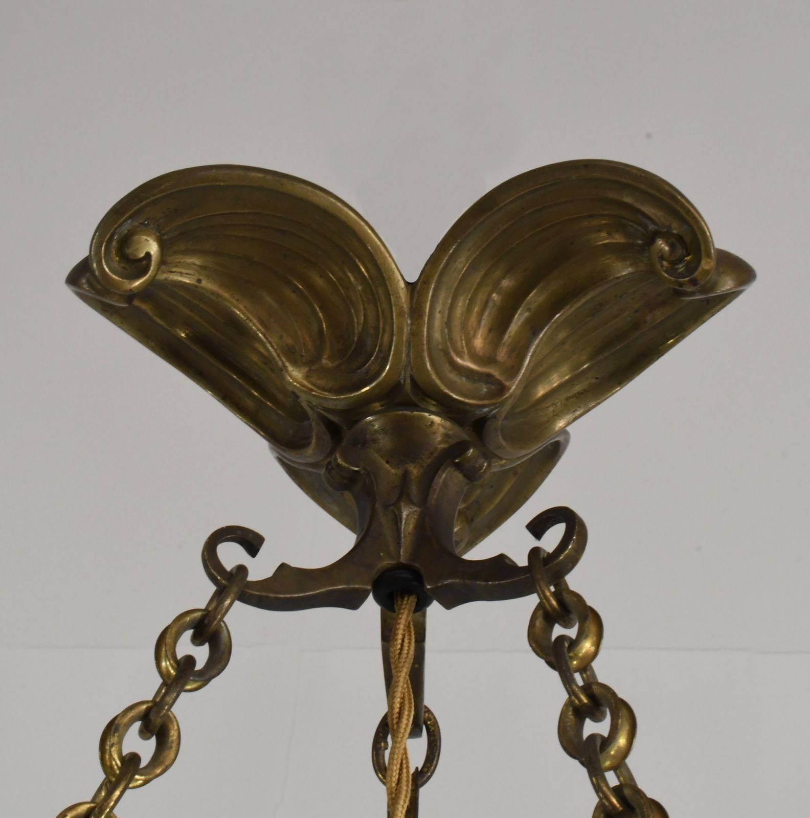 photo vinterior French Art Deco Cameo Pendant Light By Gallé 1920s France
