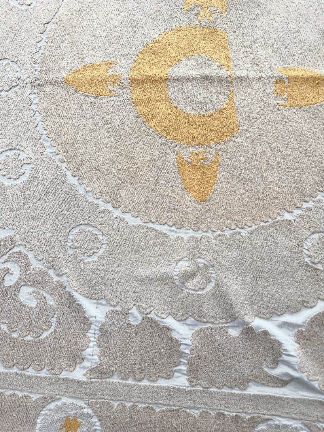 Suzani wandtapijt, neutraal beige Oezbeeks tafelkleed 123 x 147 cm photo 256.0