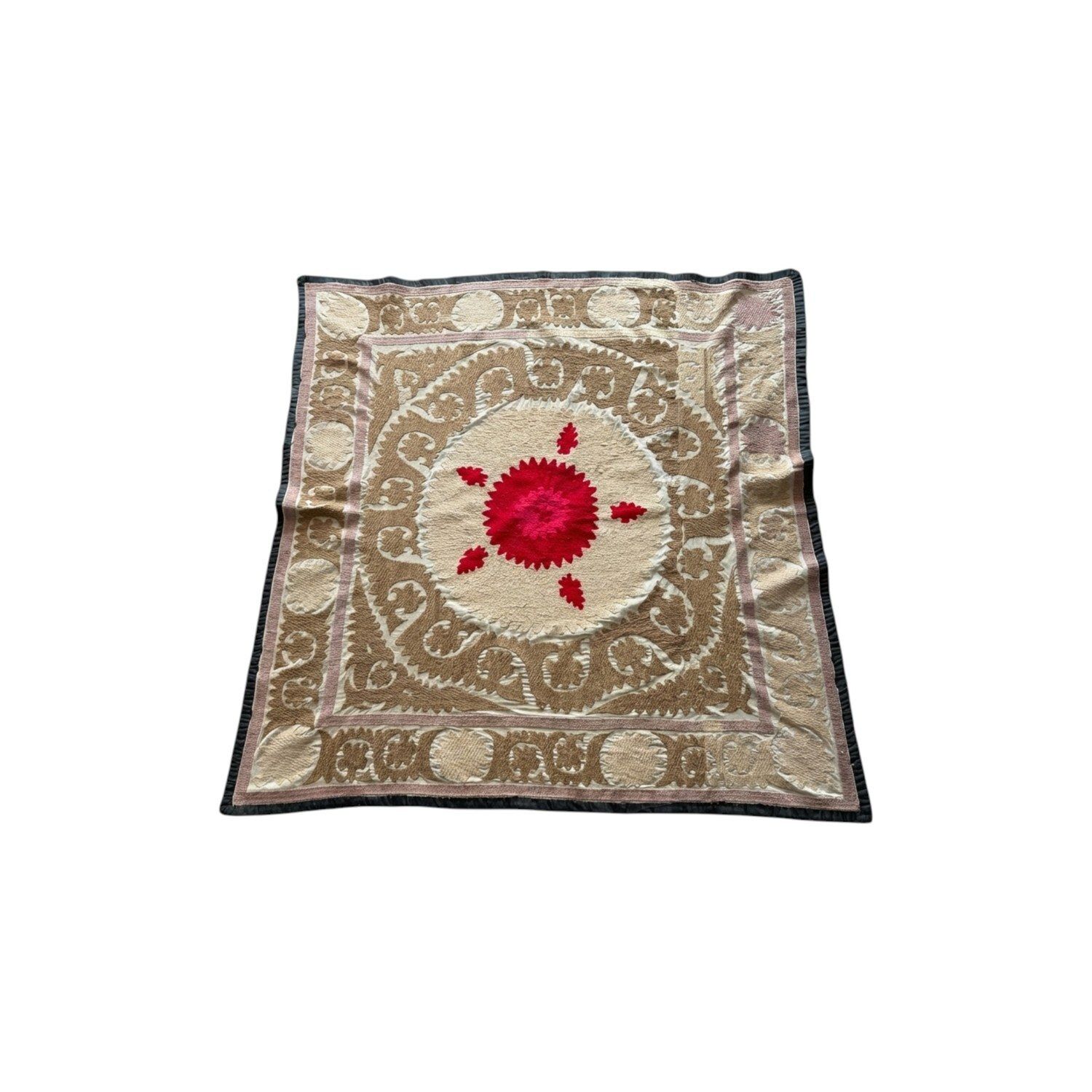Nappe suzani asiatique 125 x 130 cm