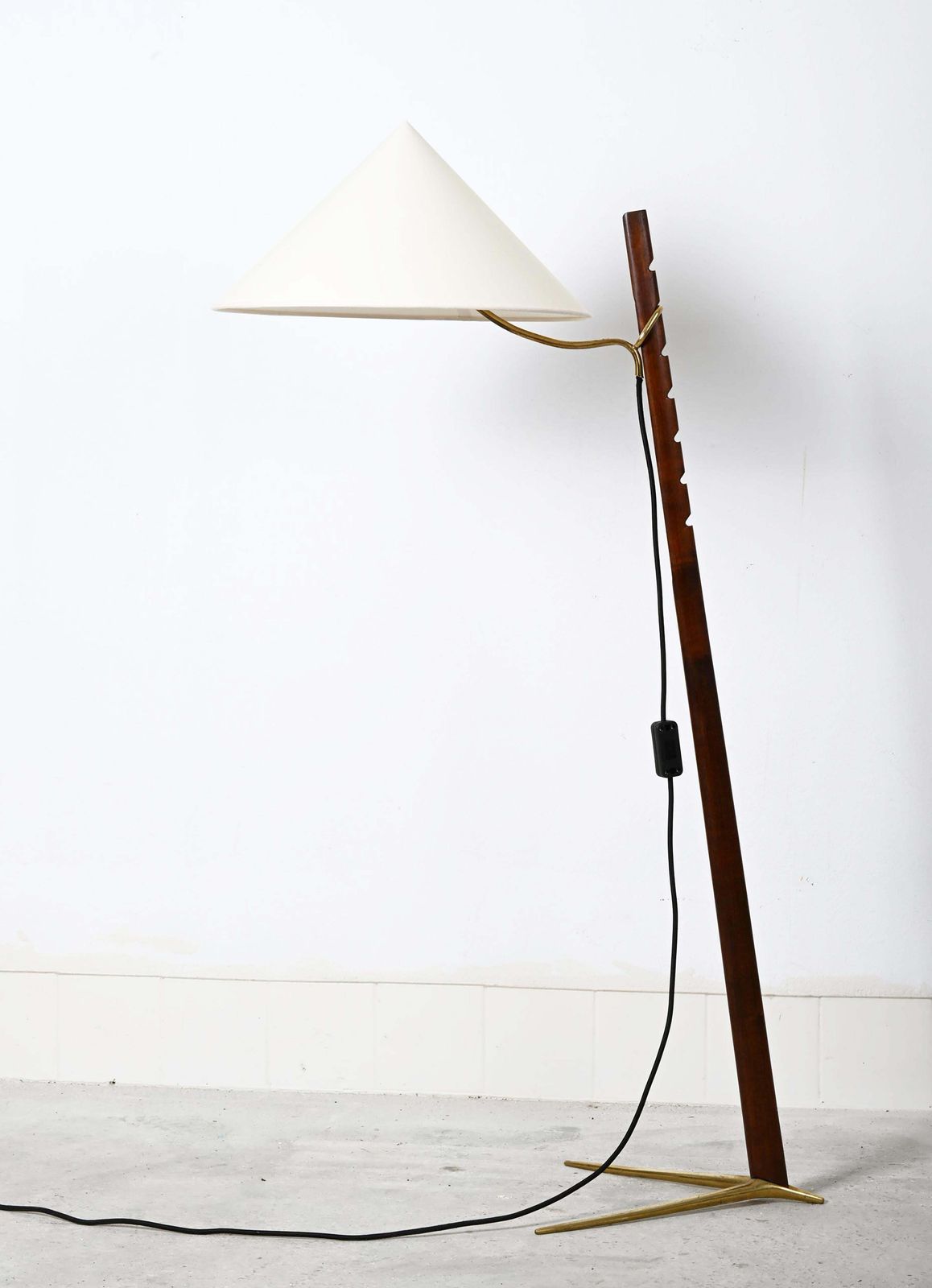 Zeldzame verstelbare mid-century vloerlamp van Rupert Nikoll photo buy