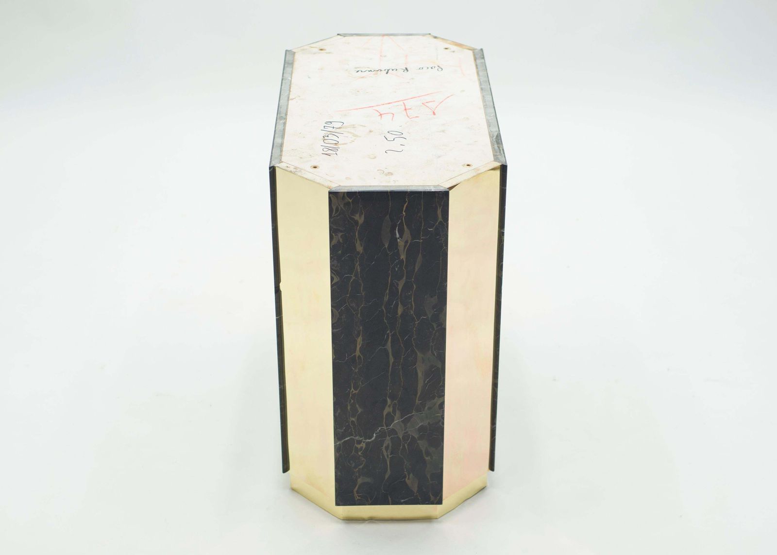Table à manger J.C. Mahey pour Paco Rabanne en marbre Portoro noir et laiton, 1979 photo vinterior