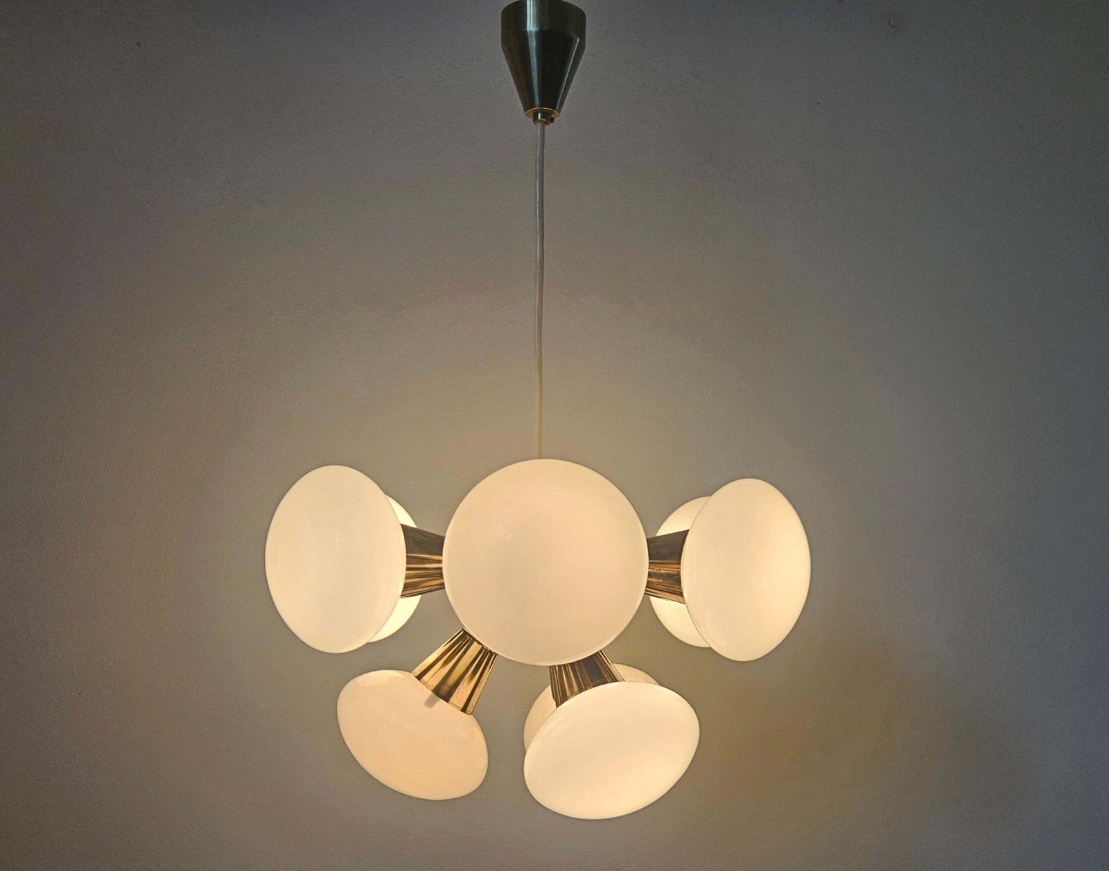 Zeldzame mid-century Sputnik-kroonluchter, Kamenický Šenov, jaren 1970 photo buy