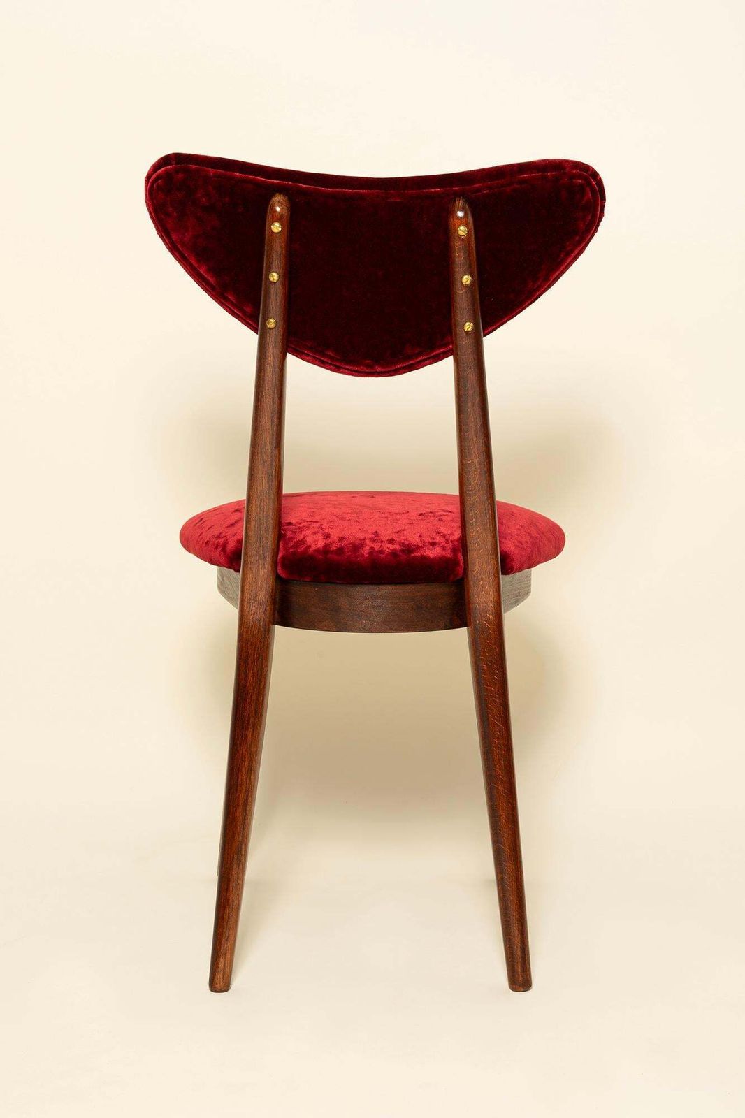 Twee mid-century fauteuils met hartvormige rugleuning, bekleed met Dedar-fluweel, Europa, ca. jaren 1960 photo vinterior