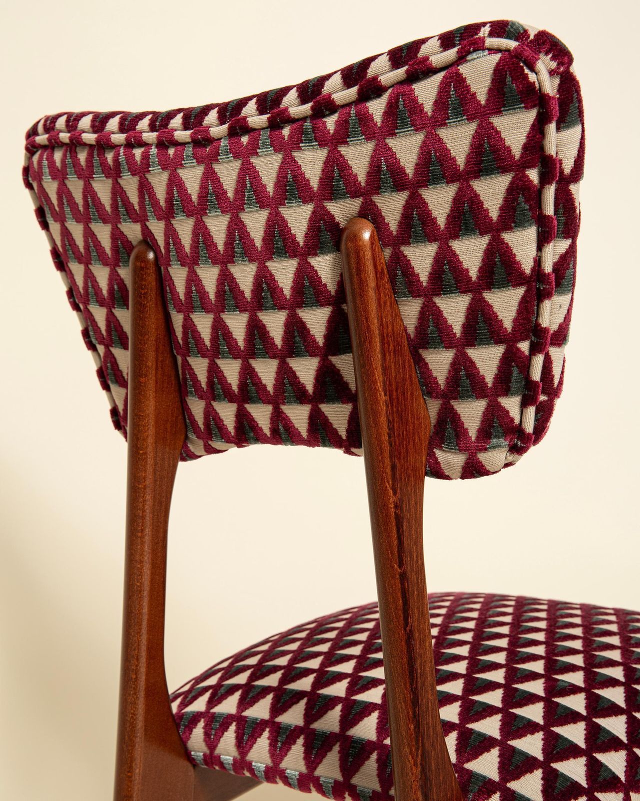 Set Of Six Butterfly Chairs, Burgundy Velvet Amuleto, Dedar, Walnut Wood, 1960 photo 5204.0