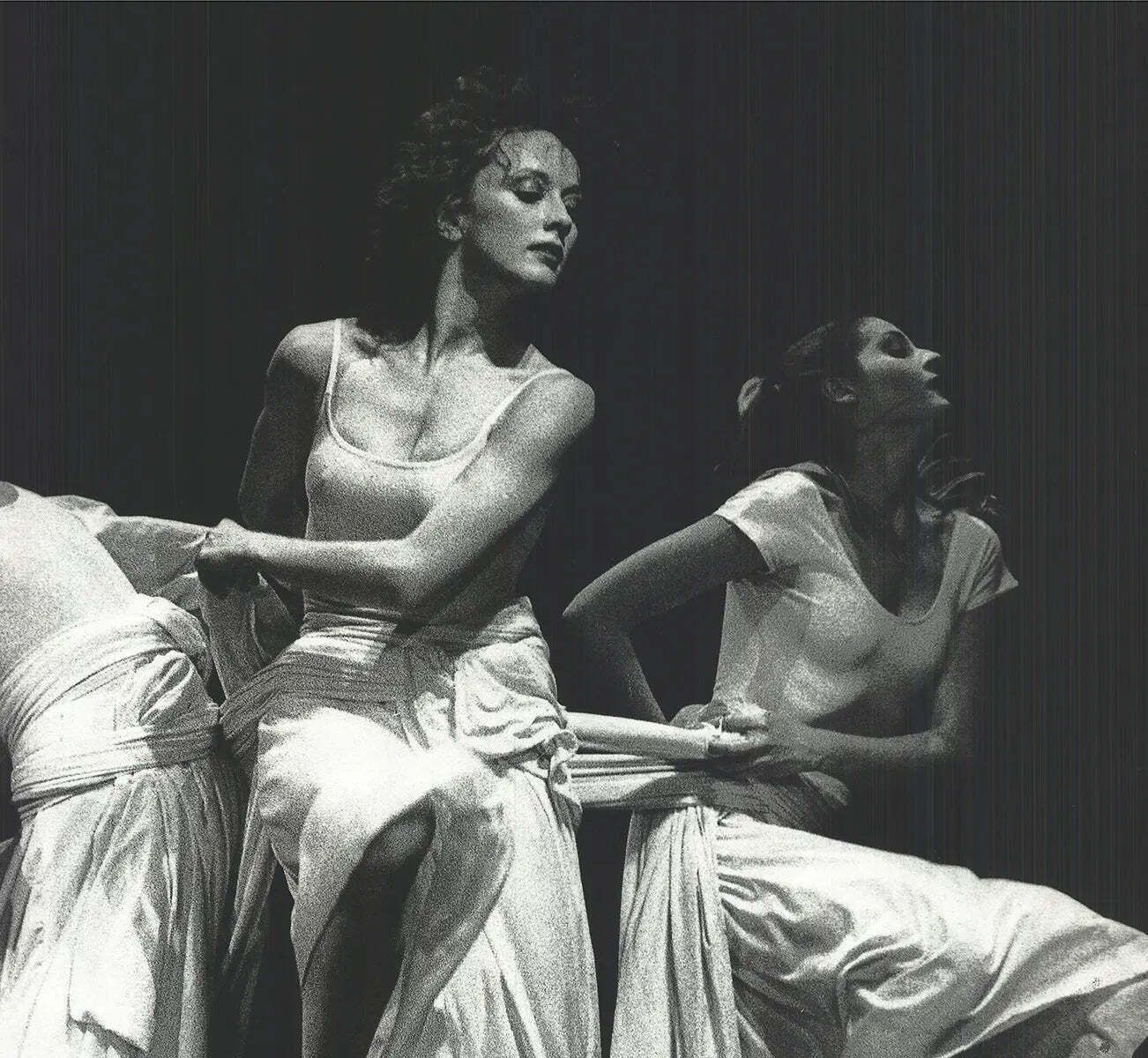 Affiche d'exposition Carolyn Carlson Compagne Ann Dreyfus, noir et blanc photo for sale