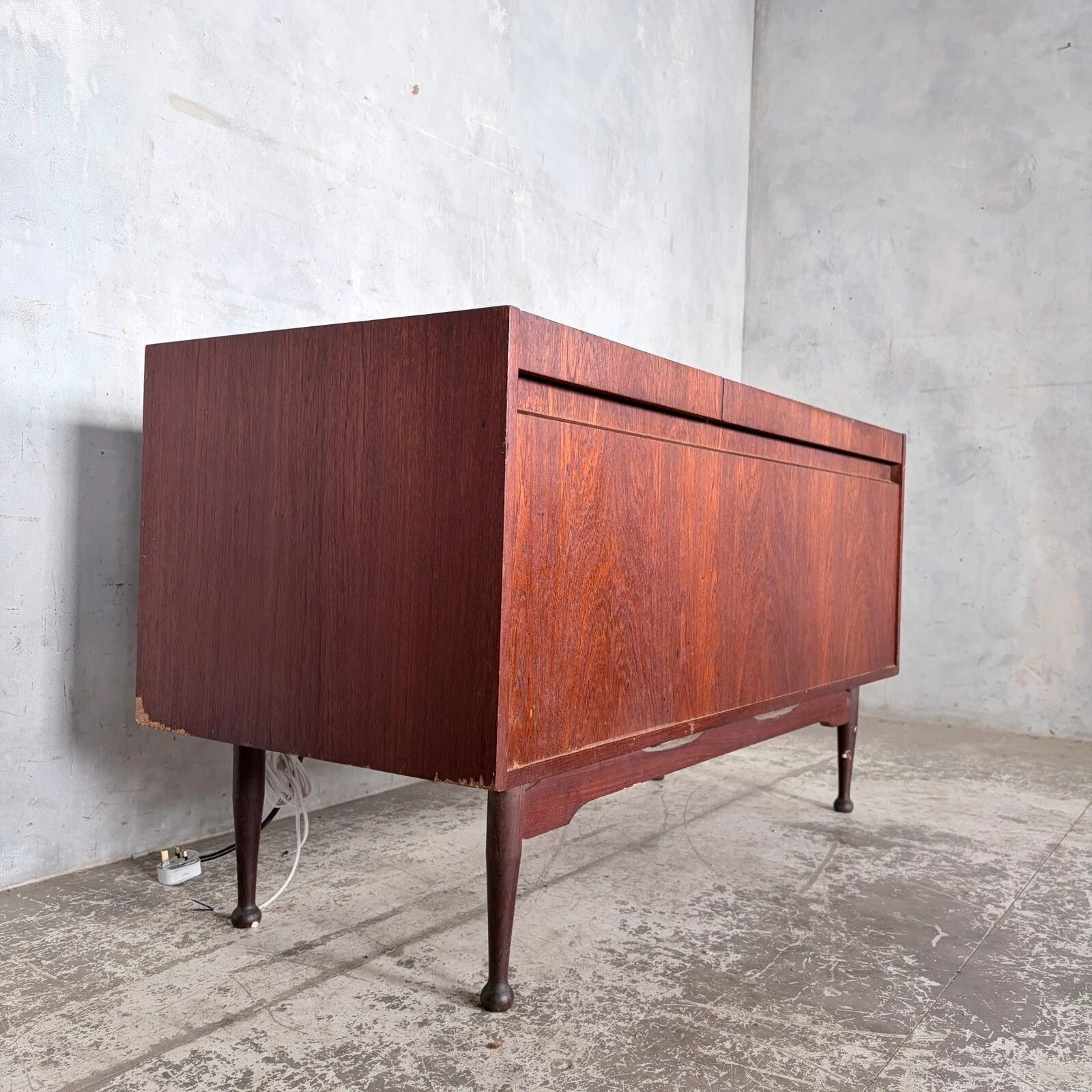 Mid Century Teak Armstrong Radiogram Record Player Cabinet photo vinterior