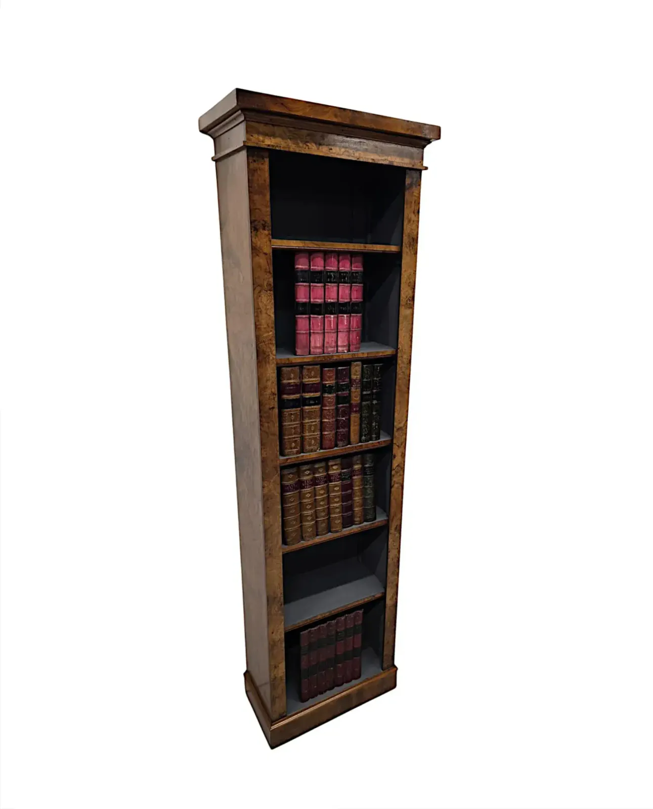 Een Zeer Fraai Paar Slanke Openstaande Boekenkasten in Wortelnoten Begin 20e Eeuw photo for sale