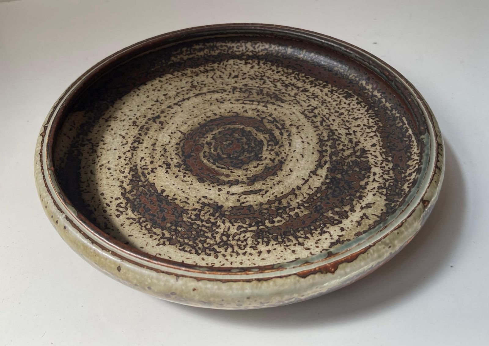Plat en grès danois émaillé Royal Copenhagen, par Carl Halier, années 1960 photo buy
