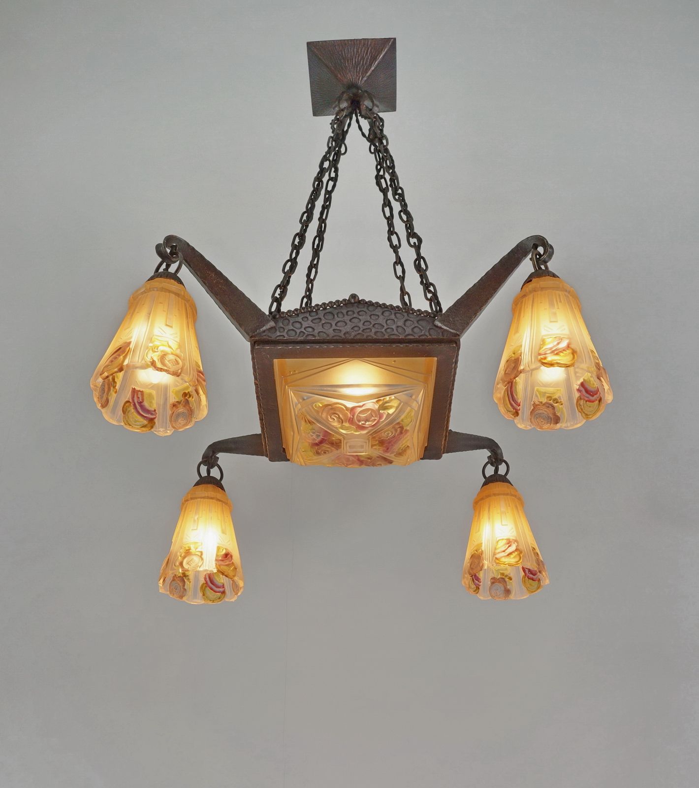 Franse art deco hanglamp uit 1925 door Marcel Vasseur & EJG photo Verlichting