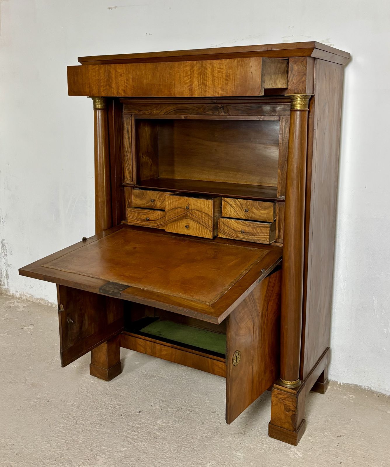 photo buy Grote Franse Empire secretaire abattant in walnoot, begin 20e eeuw