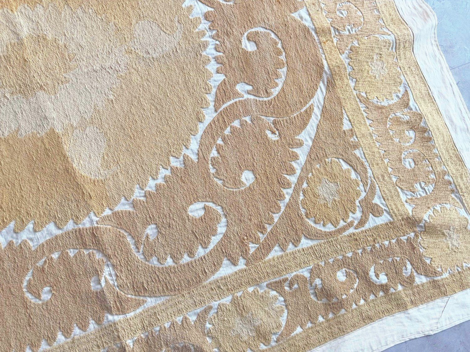 Decorative Suzani Tablecloth From Asian 135 X 150 Cm photo vinterior