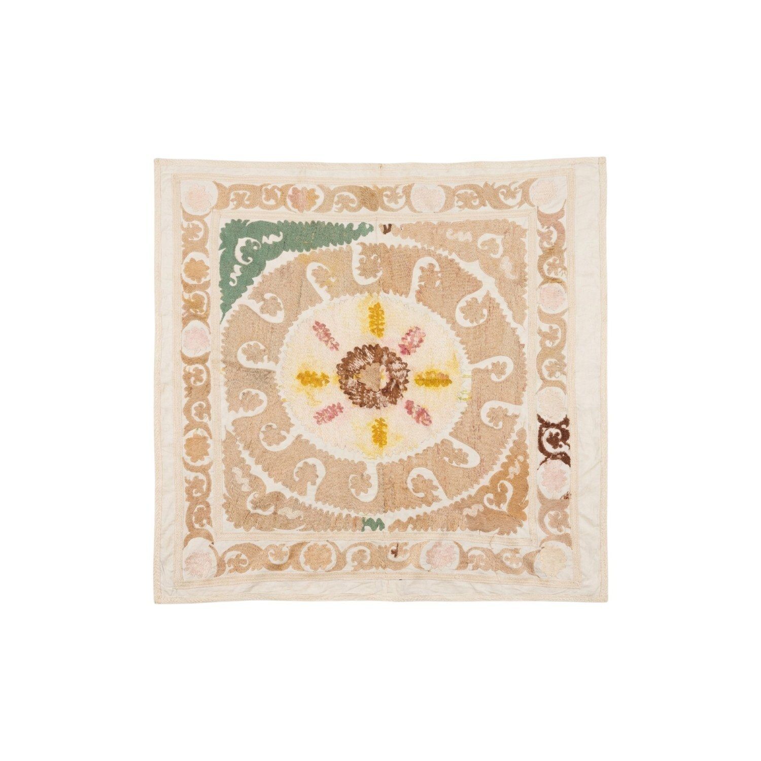 Met de hand geborduurd suzani wandkleed in neutrale beige tinten, 152 x 154 cm