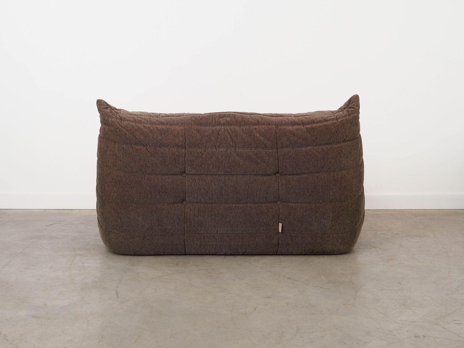 photo vinterior Togo Two Seater Sofa, French Design, 1970s, Designer: Michel Ducaroy, Manufacturer: Ligne Roset