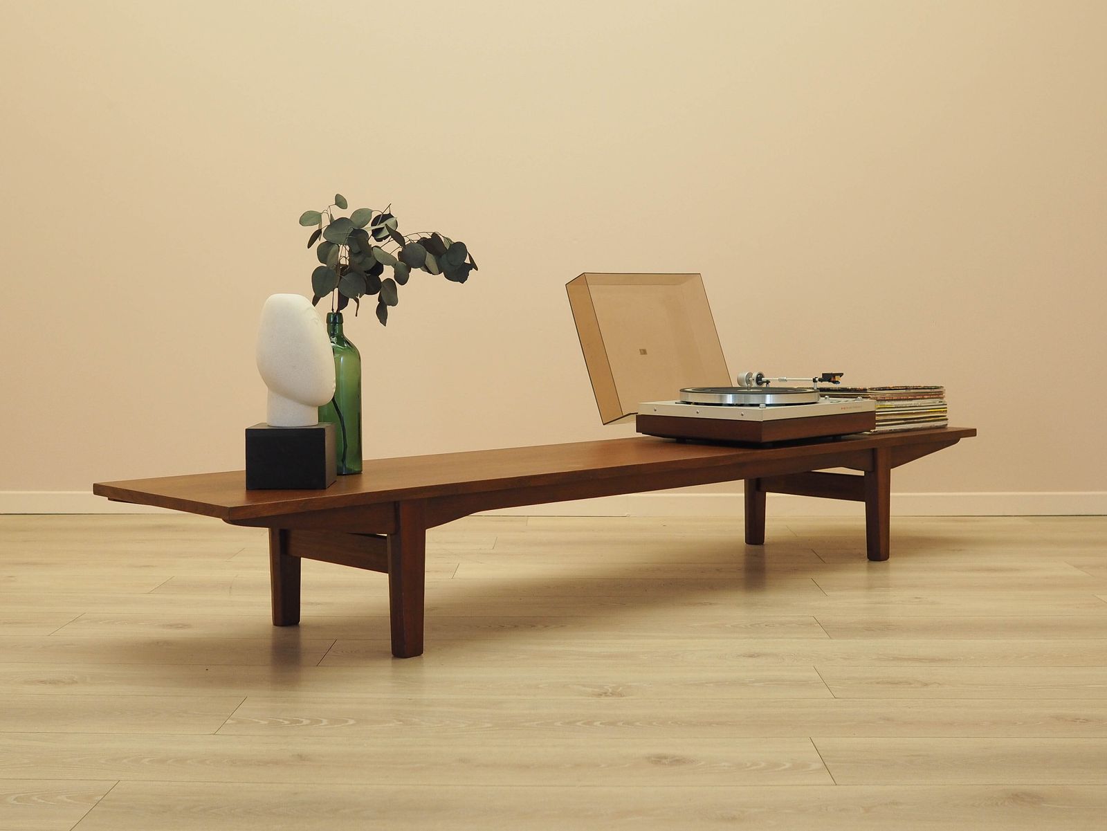 Lowboard de design danois, années 1970, fabriqué au Danemark photo vinterior