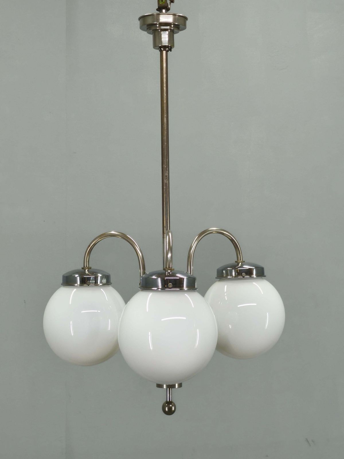 Tsjechische art deco hanglamp uit de jaren 1930 met drie opaline glazen bollen photo furniture