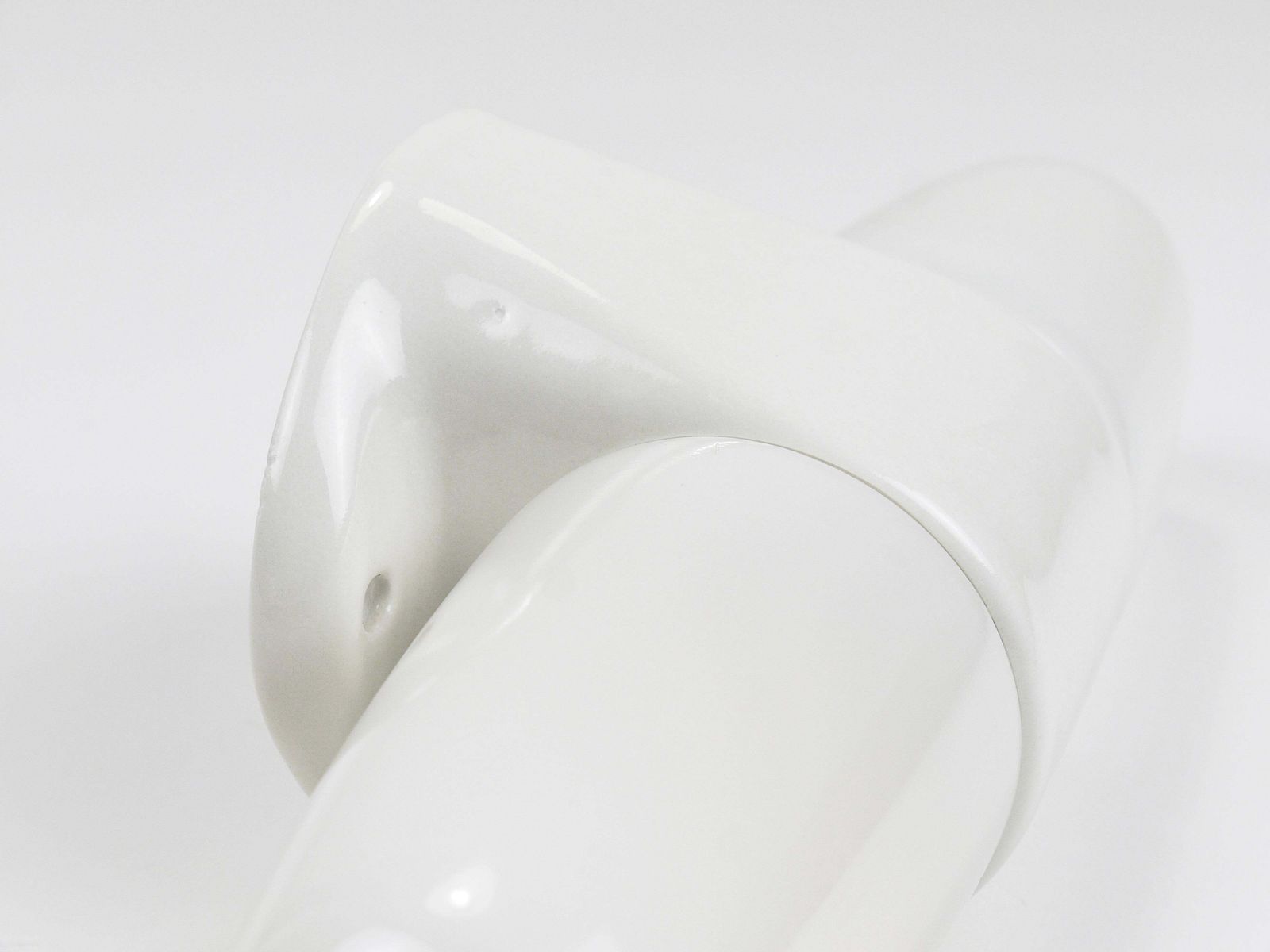 photo vinterior Wilhelm Wagenfeld Bauhaus Witte Dubbele Wandlamp, Duitsland, jaren 1950