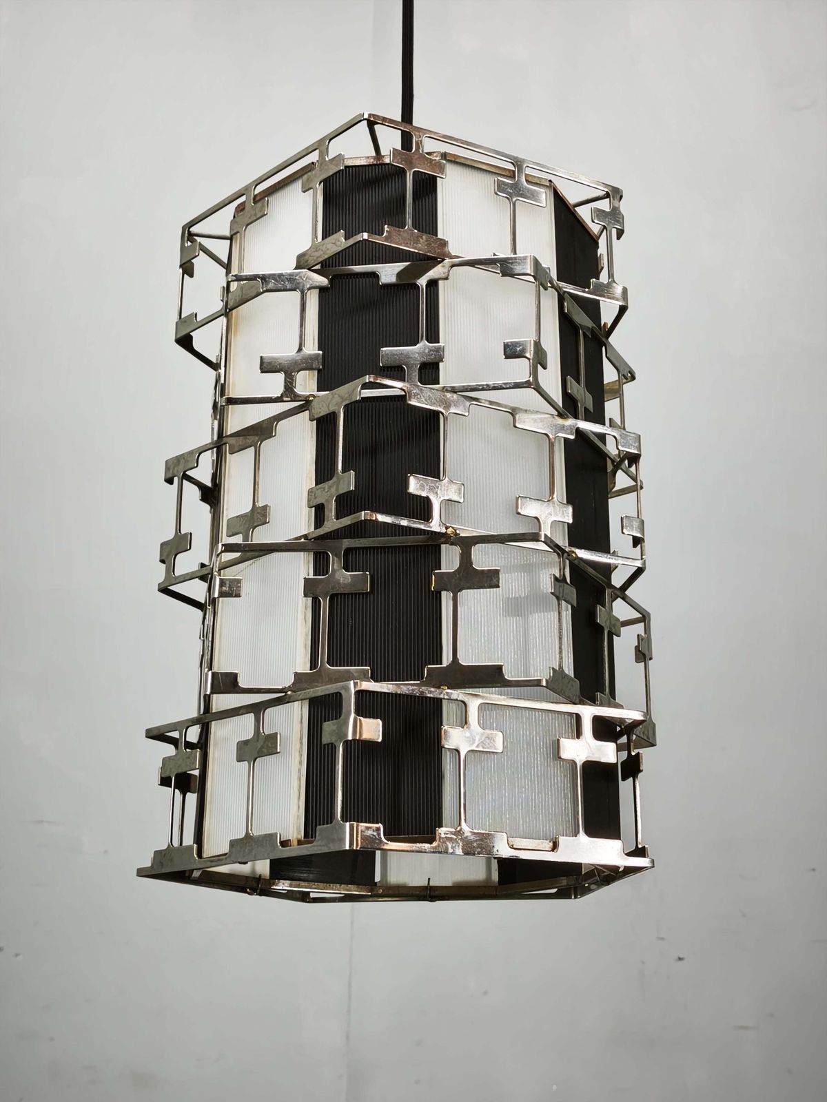 photo for sale Mid-Century Tsjechische chromen geometrische hanglamp, jaren 1960
