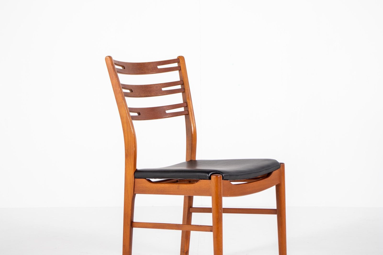 Set van 6 Deense Mid-Century teakhouten eetkamerstoelen model 210 van Farstrup - jaren 1960 photo 1939.0