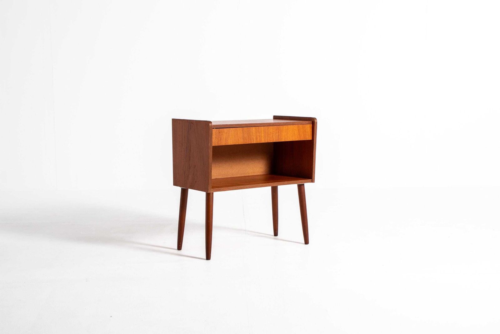 Deens mid-century teakhouten nachtkastje, jaren 1960