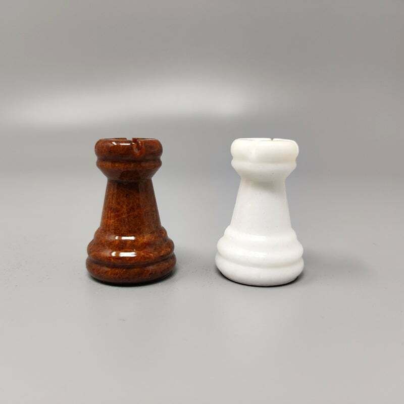 Décoration Jeu d'échecs en albâtre de Volterra brun et blanc, fait main, Italie, années 1970 photo