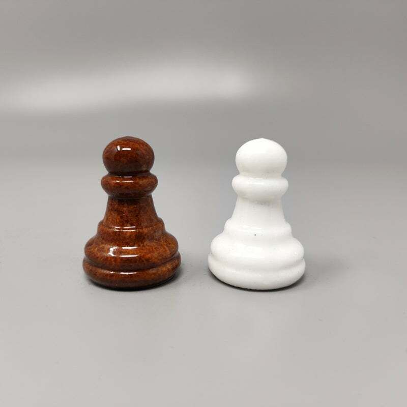 781.0 1970s Gorgeous Brown And White Chess Set In Volterra Alabaster Handmade Made In Italy photo