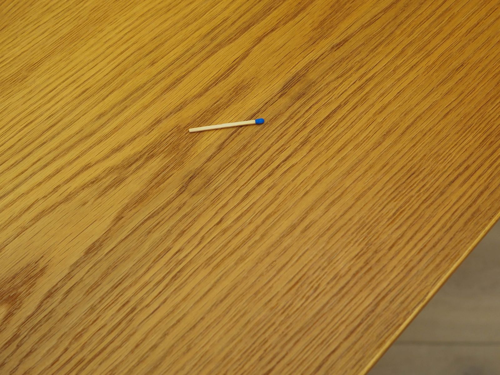 Bureau in essenhout, Deens design, jaren 1970, gemaakt in Denemarken. photo buy