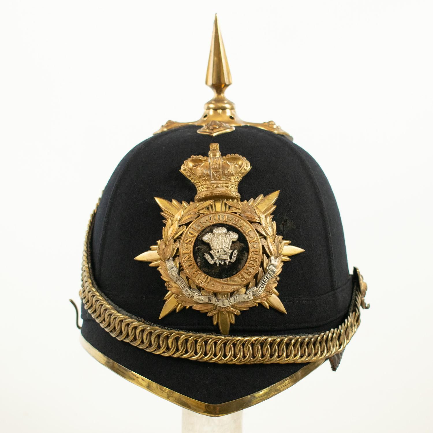 Casque de service intérieur victorien du Welsh Regiment photo furniture