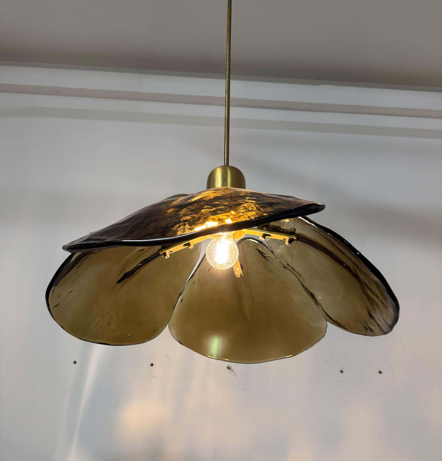 photo vinterior Rare Austrian J. T. Kalmar Chandelier With Mazzega Art Glasses