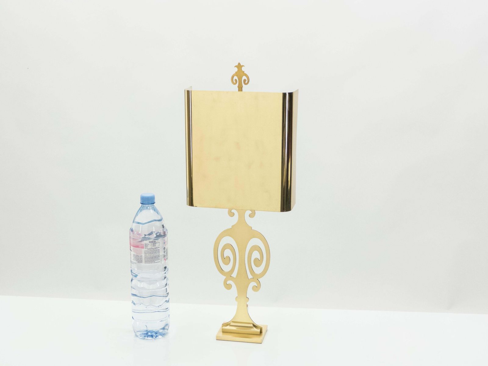 Lampe Maison Charles néoclassique en laiton, années 1970 photo vintage