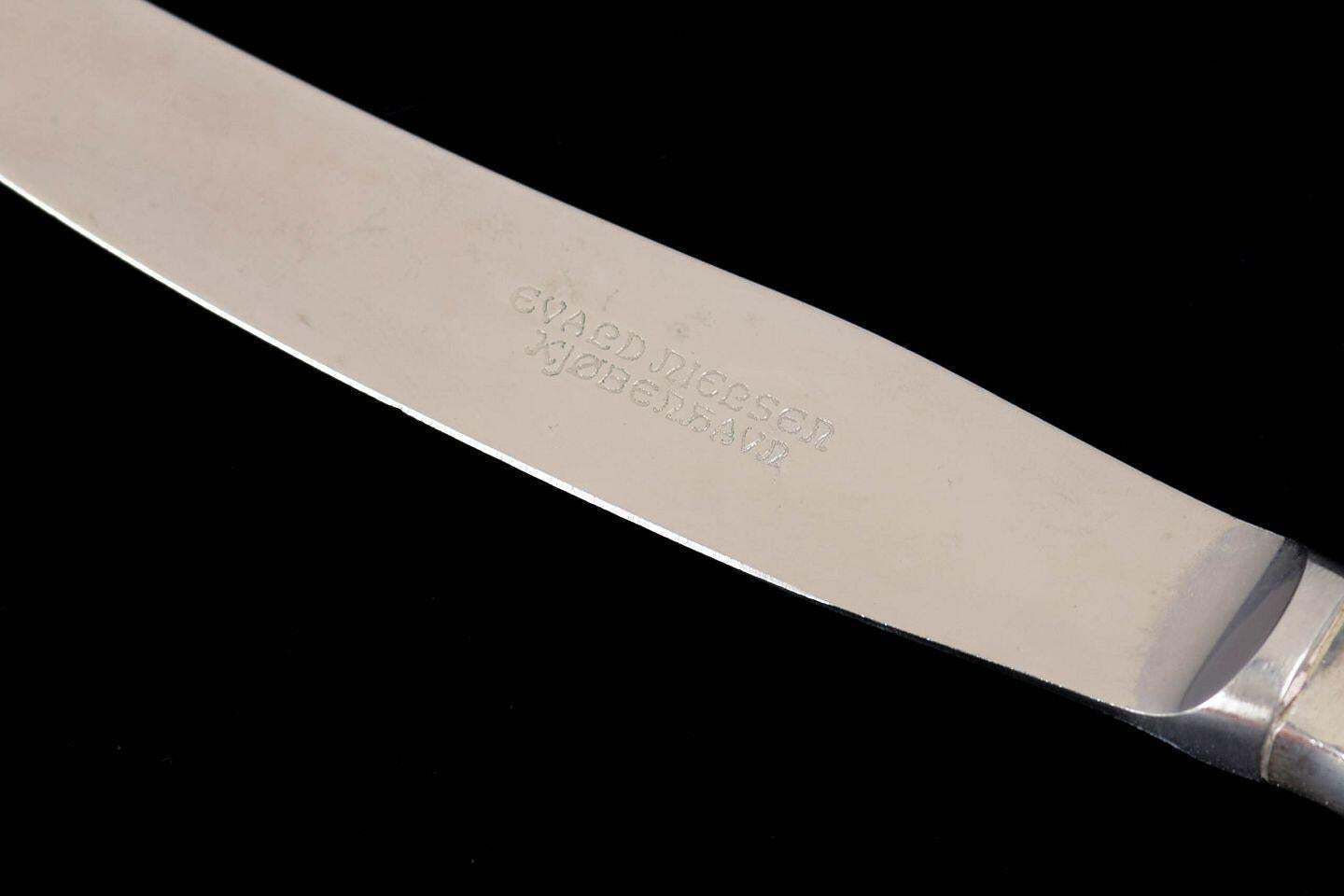 Evald Nielsen. Set van vier lunchmessen in sterling zilver en roestvrij staal photo 530.0