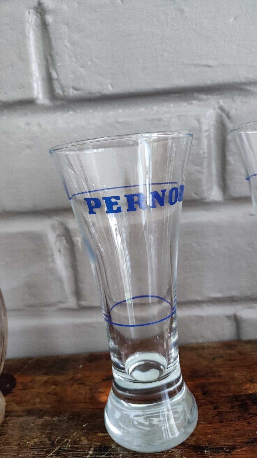 photo for sale Vintage Pernod Fils kan, drankservice en 2 glazen, Frans barware ca. jaren 1940