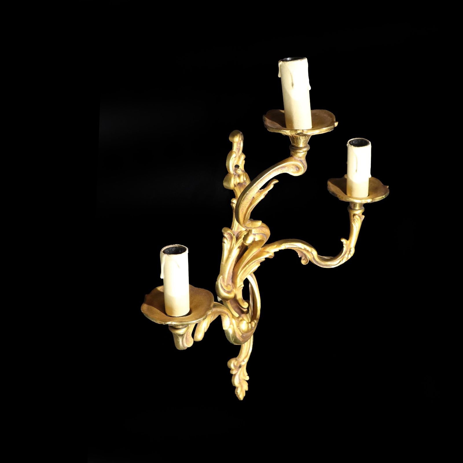 French Rococo Gilt Bronze Wall Sconce Vintage Louis XV Style With 3 Lights photo furniture