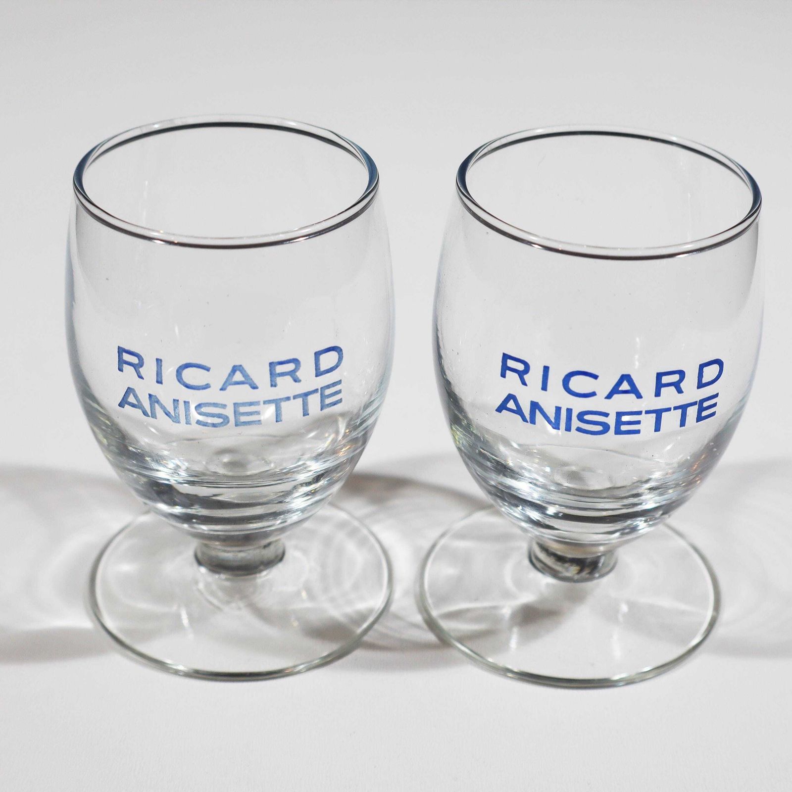 Service de bar vintage français en grès Ricard, pichet et verres photo furniture