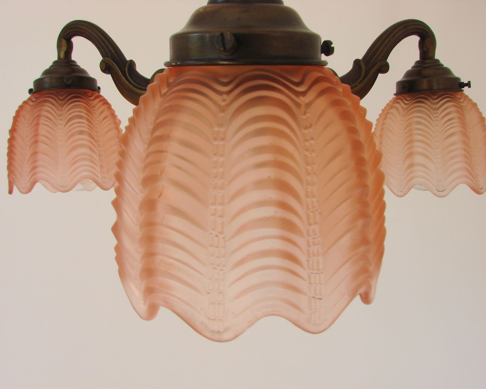 Verlichting Art Deco bronzen kroonluchter, jaren 1920. photo