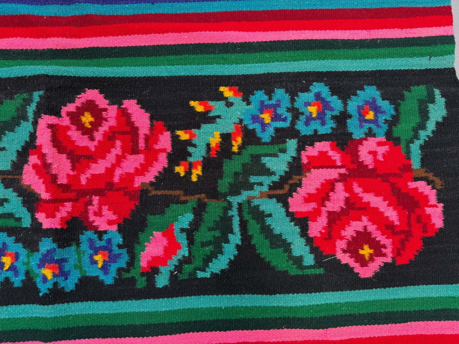 Vintage Moldaafse vierkante kilim 130x135 cm kelim wollen vloerkleed medium 2549 photo vintage