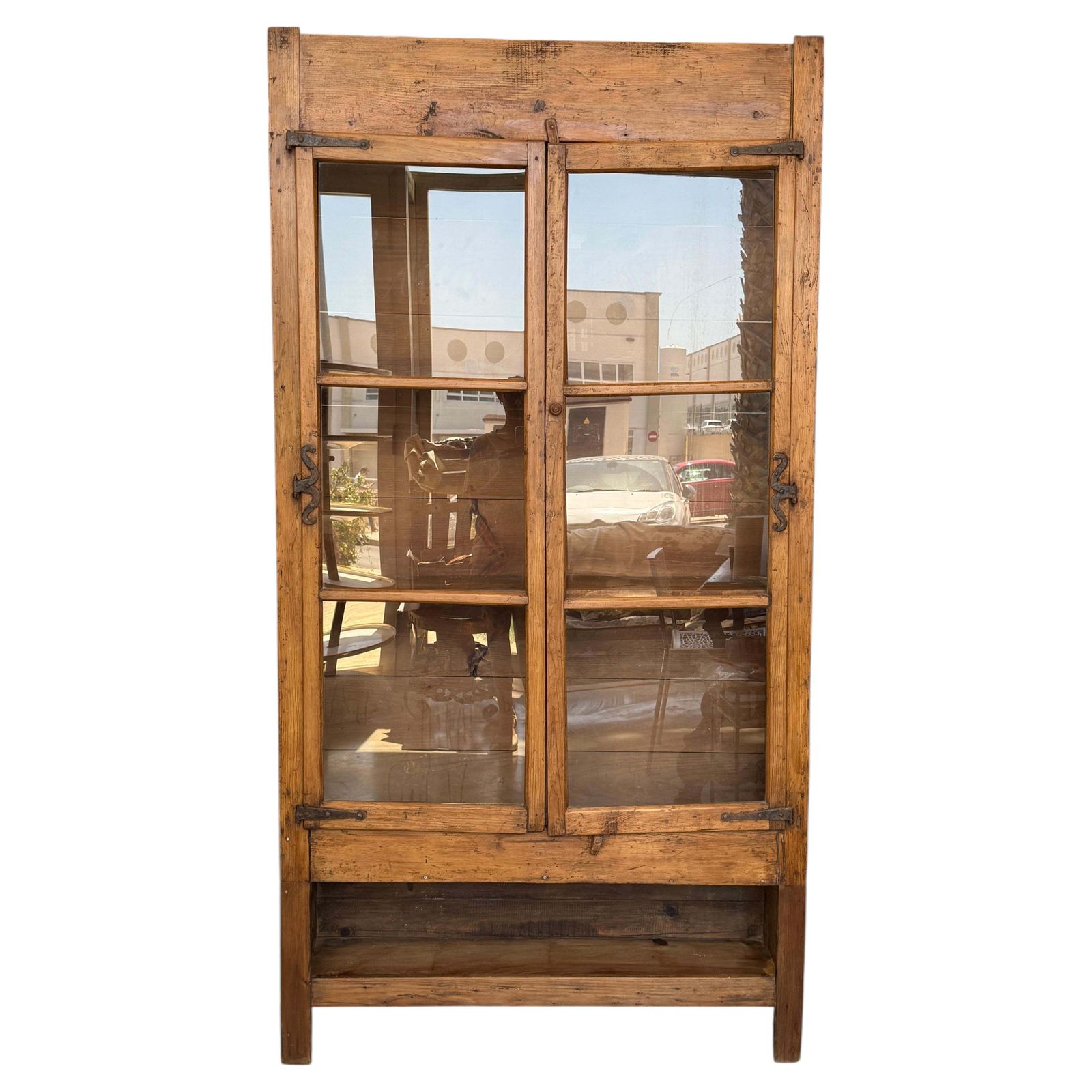 Vitrine d'époque rustique en bois récupéré avec portes coulissantes en verre photo furniture